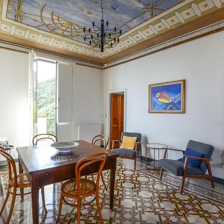 3 Bedroom Amazing In Apartment Zoagli